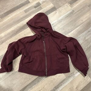 Lululemon scuba oversized full zip women’s hoodie. Size M/L. Great condition.